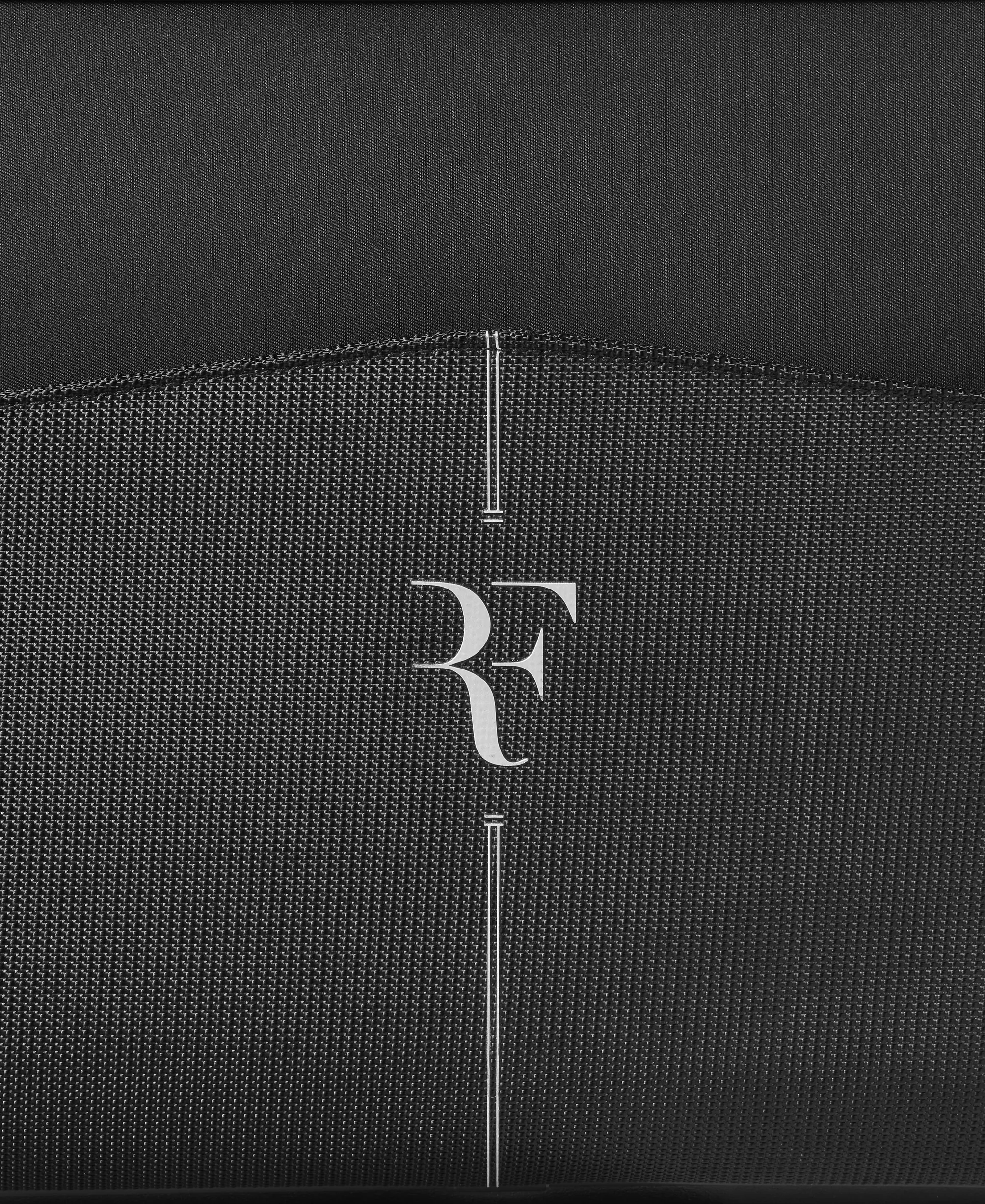 Wilson RF Tournament Racquet Bag Black 15-Pack